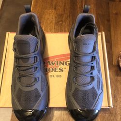 SIZE 11.5 RED WING WITH PLASTIC PROTECTOR IN THE FRONT BRAND NEW 
