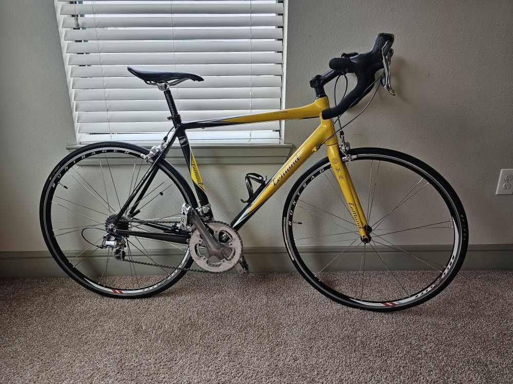 LeMond Victoire TRIOMPHE MONOCOQUE Carbon MAX RAGE LITE BONTRAGER