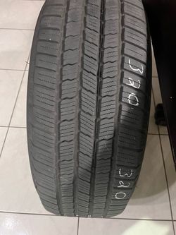 265/65/18. One used Michelin defender tire great tread.