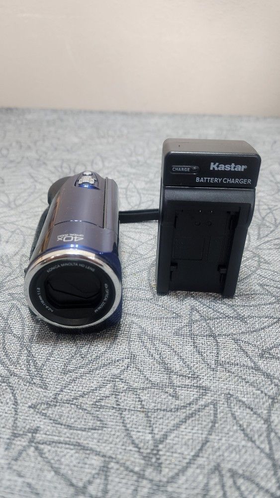 JVC Everio HD Camcorder GZ-HM50 40x Optical Zoom