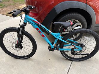 24” GT Kids Mountain Bike with Disc Brakes - Newer