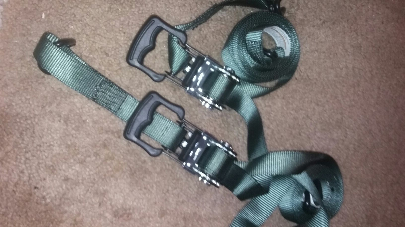 Ratcheting Tie-down Straps