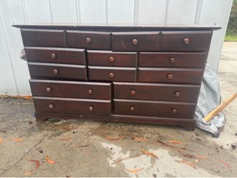 Dresser