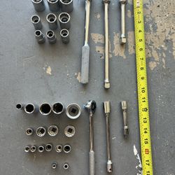 32 Piece Penncraft Torque Wrench Sets
