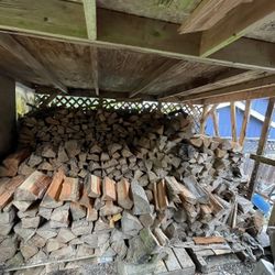 3-4 Cords Of Dry/ Seasoned Fire Wood