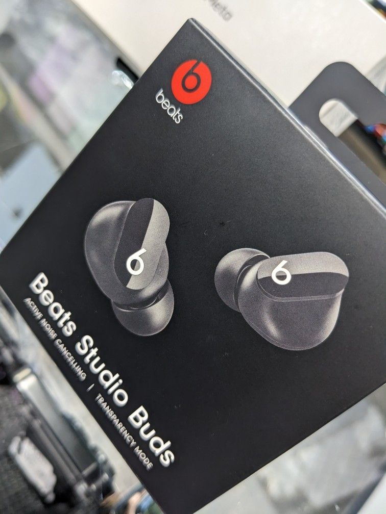 Beats Studio Buds