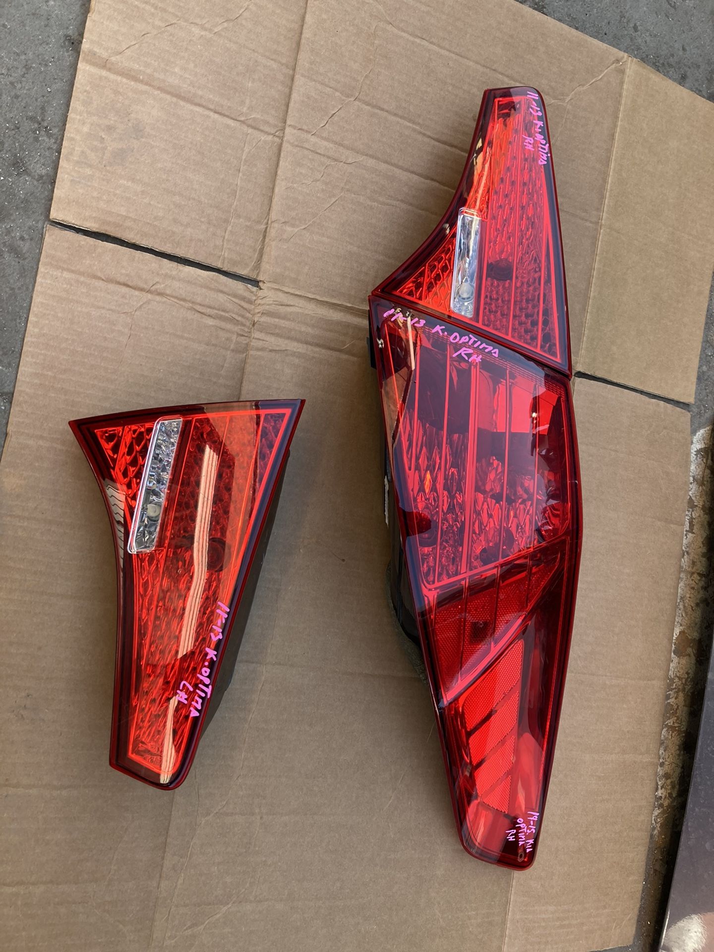 2011 to 2013 Kia Optima EX Tail Light Passenger Side Oem