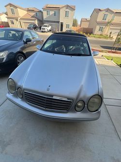 2005 Mercedes-Benz CLK-Class