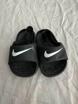 Nike Sandles 4c