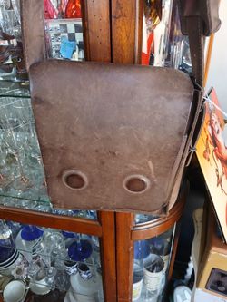 brown leather messenger bag