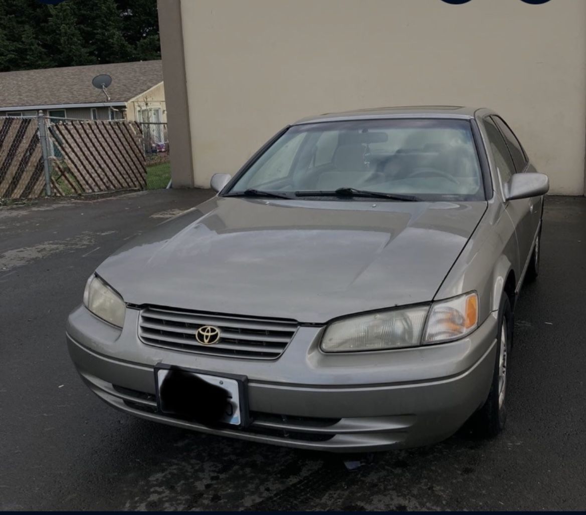 1998 Toyota Camry for Sale in Vancouver, WA - OfferUp