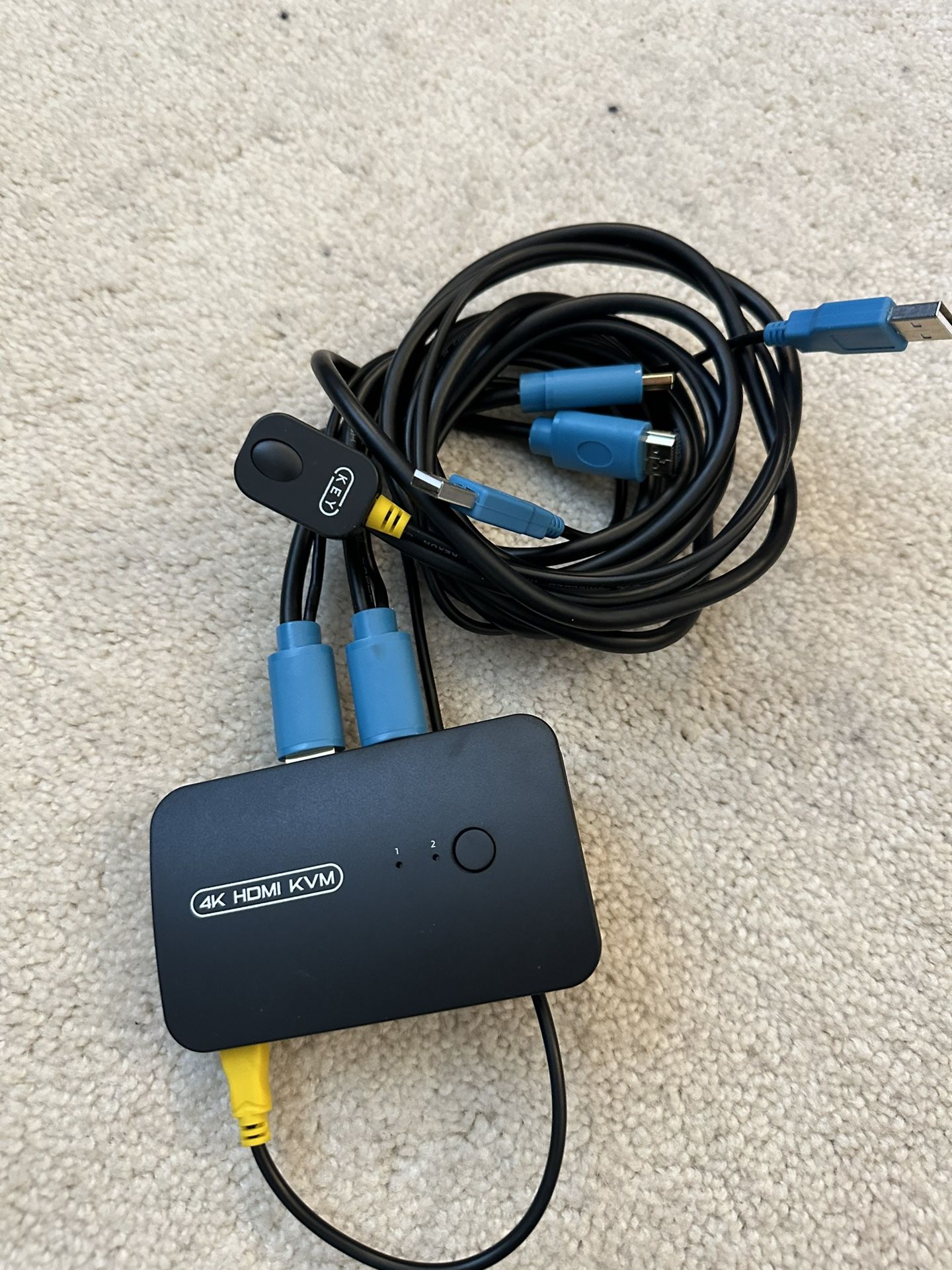 HDMI kVM Switch