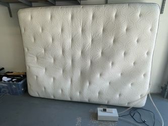 Sleep Number Queen Size C4 Mattress (Adjustable Comfort)