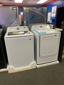 Samsung white washer and dryer set