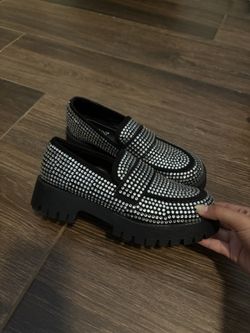 Women’s Shoes