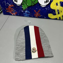 MONCLER BEANIES OUTLET