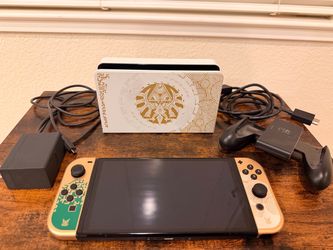 Nintendo Switch OLED Zelda Tears of the Kingdom Edition