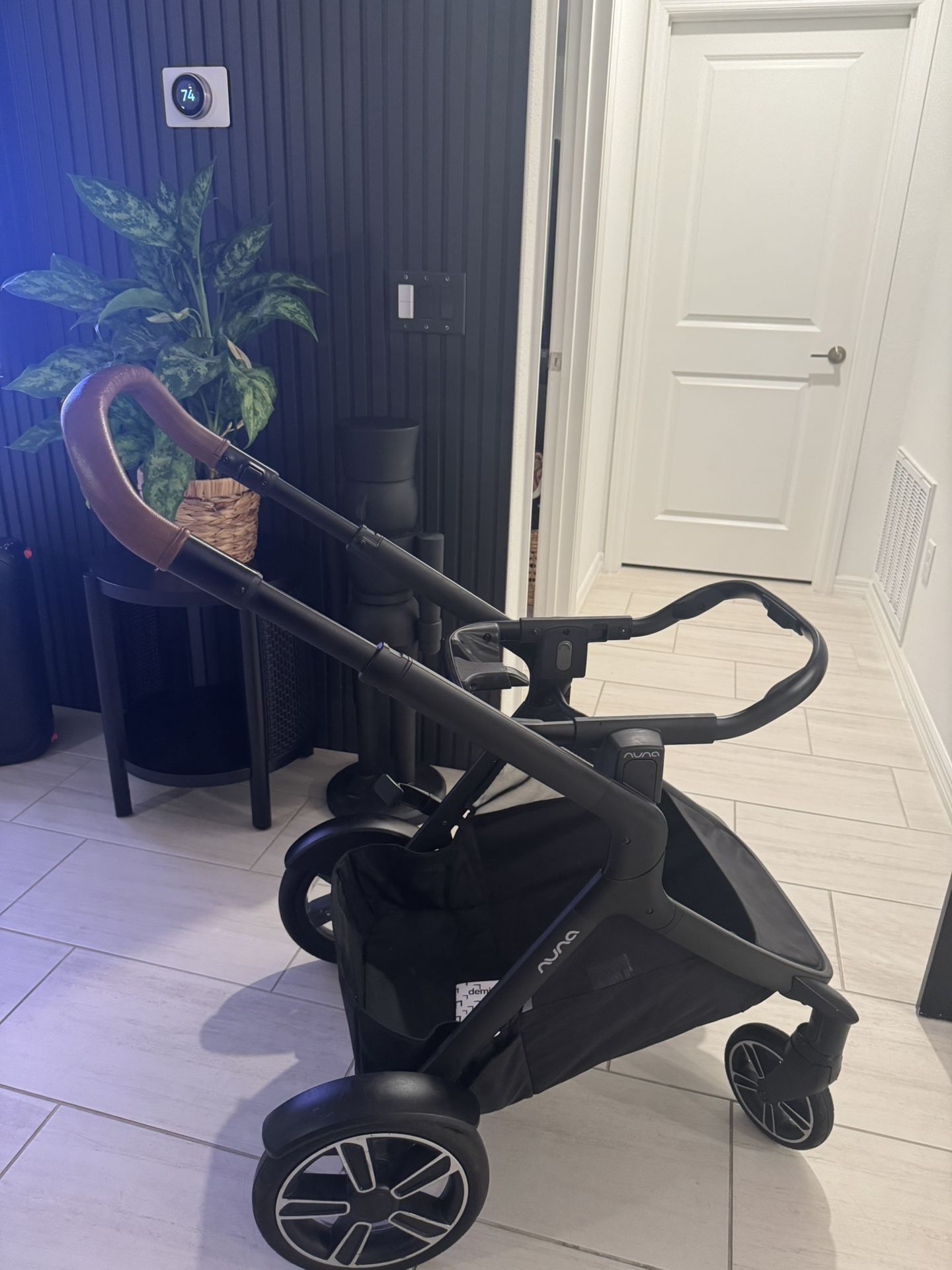 Nuna Demi Grow Stroller
