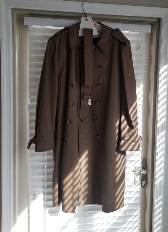 London Fog Double Breasted Trench Coat/50 Regular 
