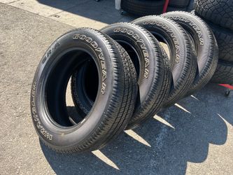 Goodyear wrangler SR-A 275/60/20”