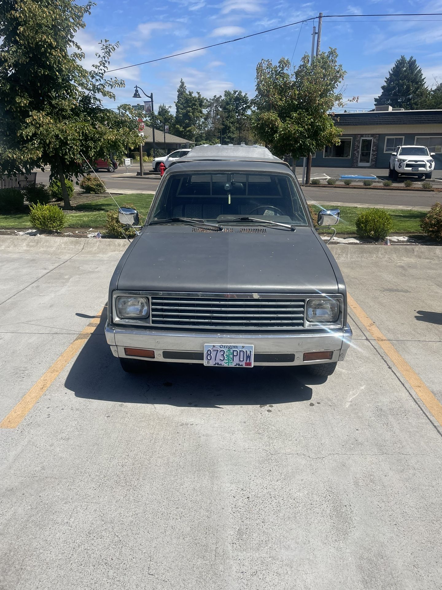 1984 Isuzu Pickup