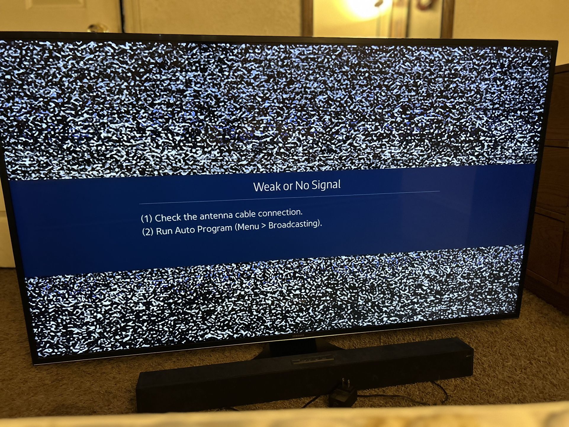 Samsung 55” 4K Smart TV + Soundbar Bundle (with Remote) the JU6500 series.