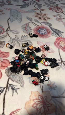 Croc charms