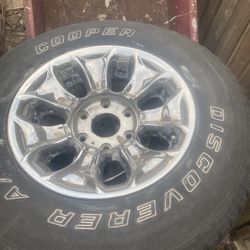 Heavy Trailer Tires An Wheels 