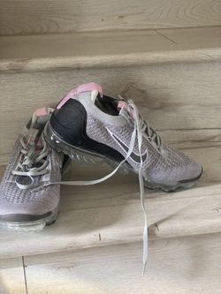 Nike Vapormax Women Size 7 $70
