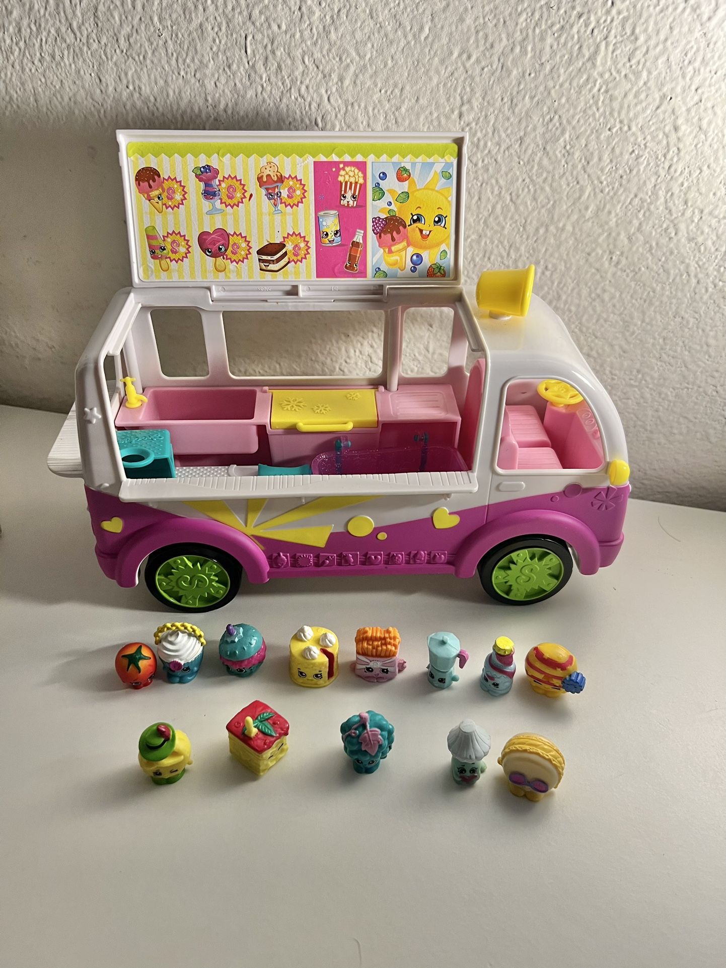 SHOPKINS Ice Cream Truck Van 