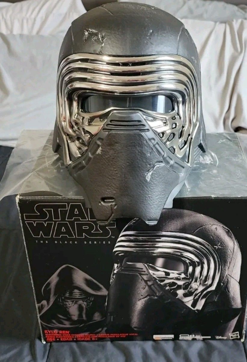 Kylo ren black series helmet best sale for sale