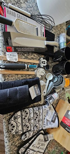 Kitchen supplies everything is new
