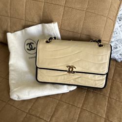 Vintage chanel Flap Bag 