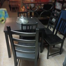Black Table With 5 Chairs 