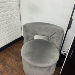 Chair With Storage 