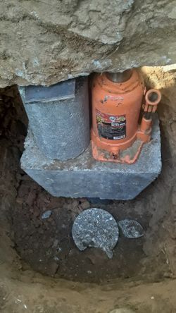 Niveló casas y trailas