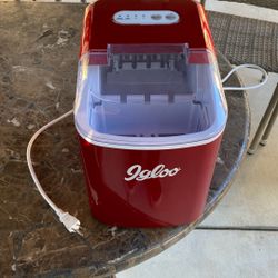 Igloo Ice Maker 