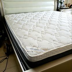 NEW KING PLUSH PILLOW TOP MATTRESS WITH BOX SPRING