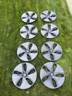 Tesla Model 3 rim hubcaps