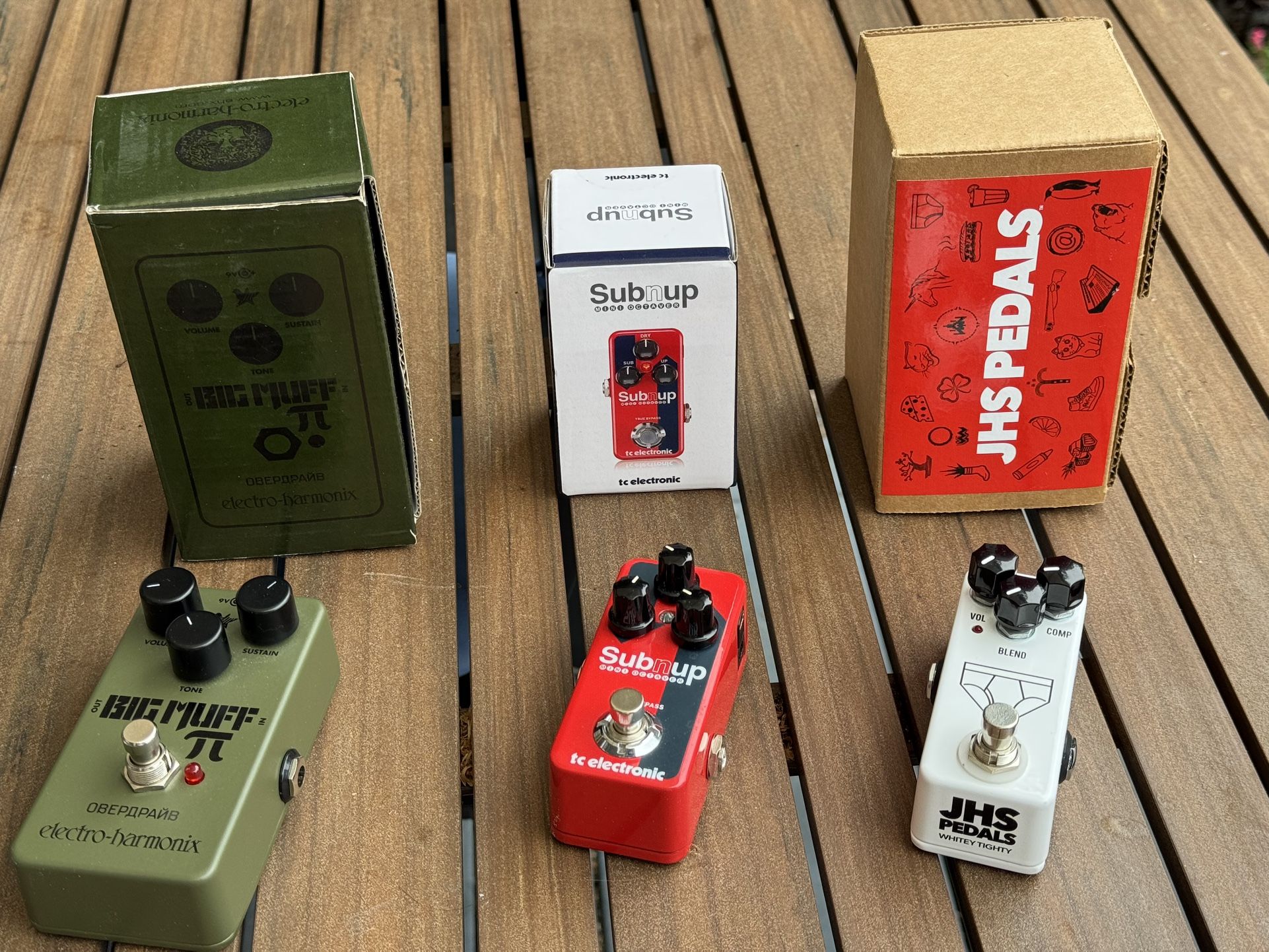 Guitar Pedals EHX Fuzz, JHS Compression, TC Octaves