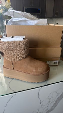 UGG Women Classic Mini Maxi Curly
