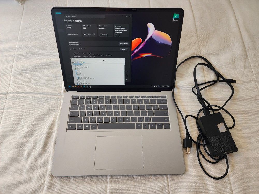 Surface Laptop Studio 14" Microsoft nVidia RTX 3050Ti Intel i7 32GB Ram 1TB SSD Touchscreen Windows PC