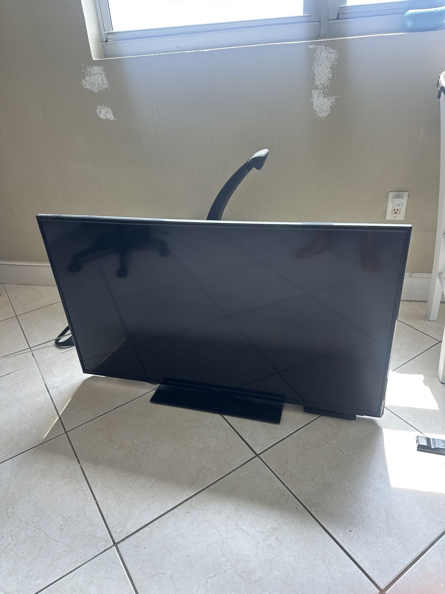 Insignia TV 32 Inch Need Gone ASAP