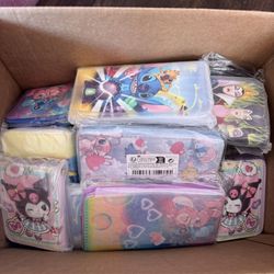 Wallets And Travel Carrying Cases 