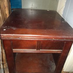 (2) End Tables