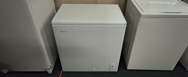 HotPoint White 7.1 cu. ft. Chest Freezer
