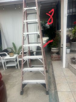 Escalera de ocho pies de fibra de vidrio
