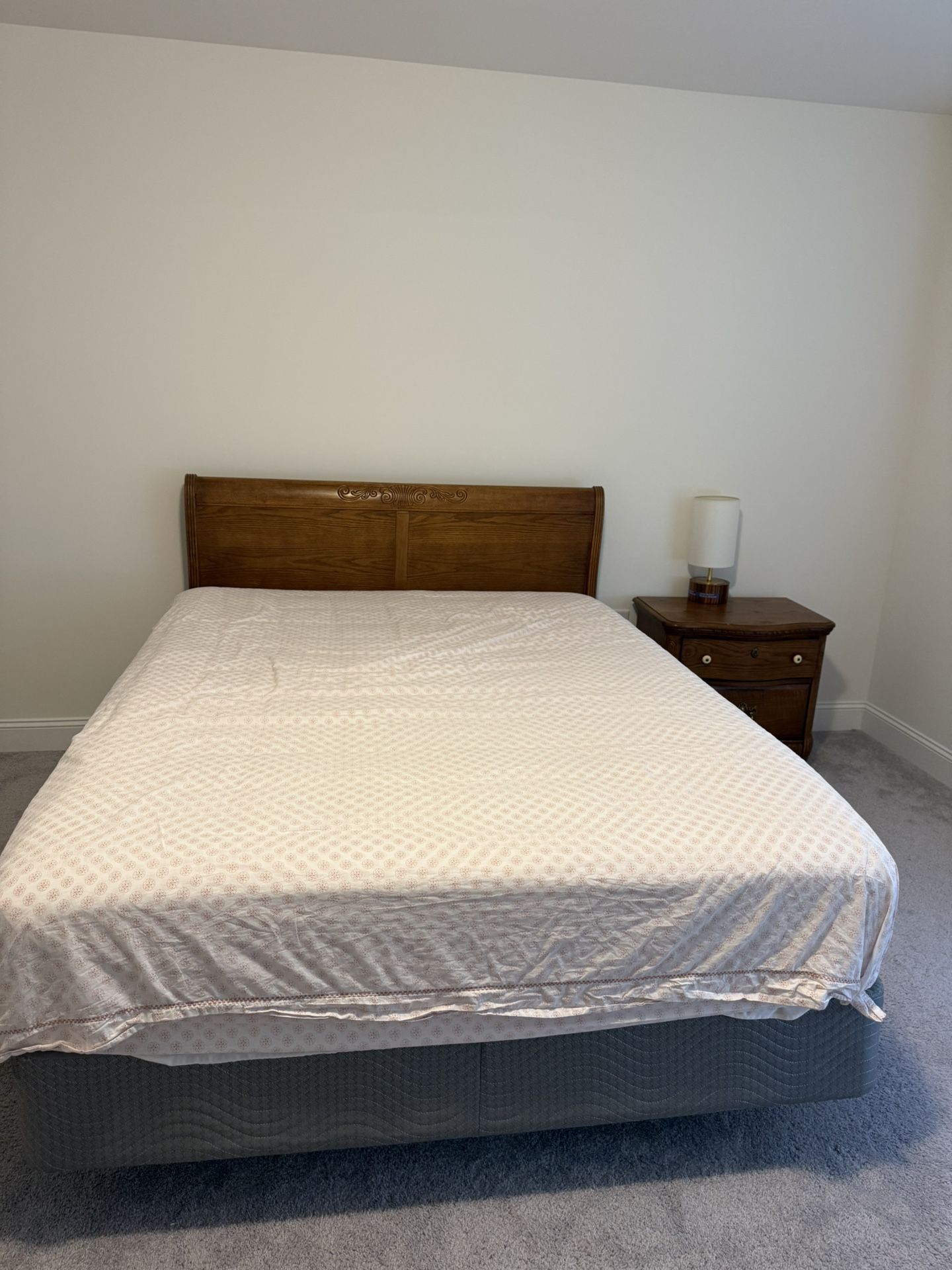 Queen Bedroom Set