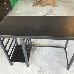 Small table/desk