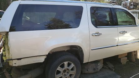 Escalade parts